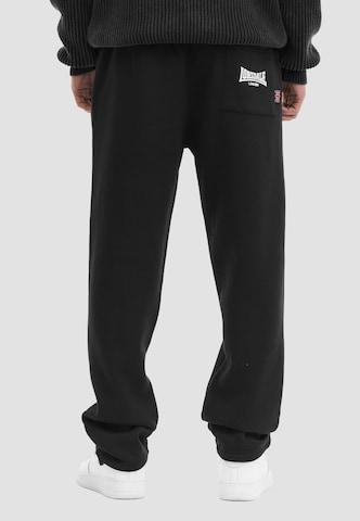 LONSDALE Loosefit Kalhoty 'Terrick' – černá