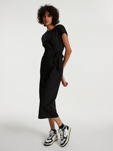 EDITED Dress 'Milla' in Black: front