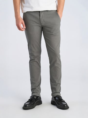 Coupe slim Pantalon chino Lindbergh en gris