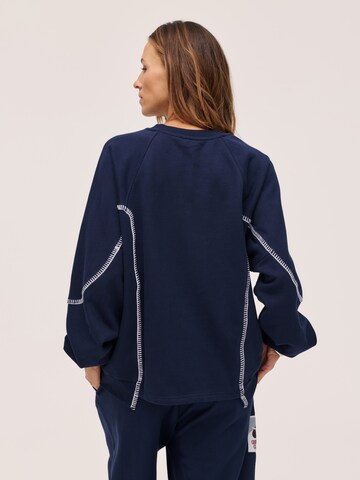 Kamila Šikl Sweatshirt in Blue
