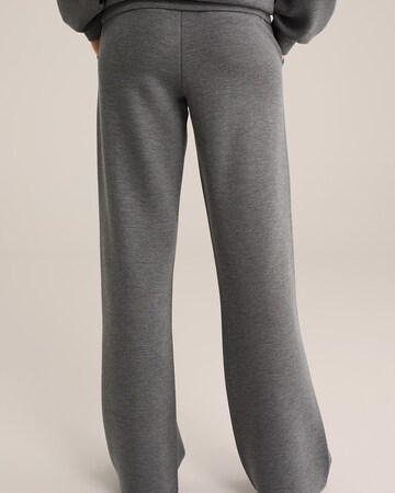WE Fashion Regular Hose in Grau