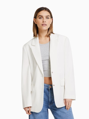 Bershka Blazer in White: front