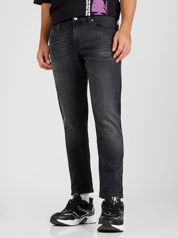 Calvin Klein Jeans Slimfit Jeans i sort: forside