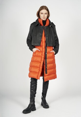 FREAKY NATION - Abrigo de invierno 'Center Stage' en naranja