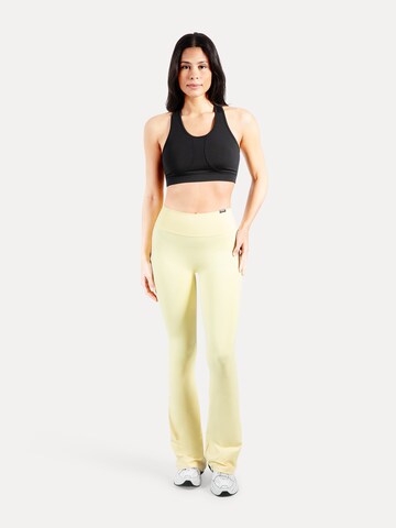 Smilodox Flared Leggings in Yellow