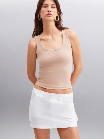 Haut Grimelange en beige : devant