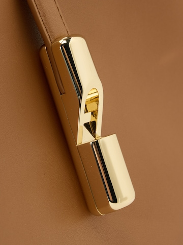 FURLA Schultertasche 'Goccia' in Braun