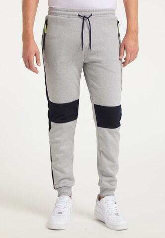 Mo SPORTS Tapered Trousers in Grey: front