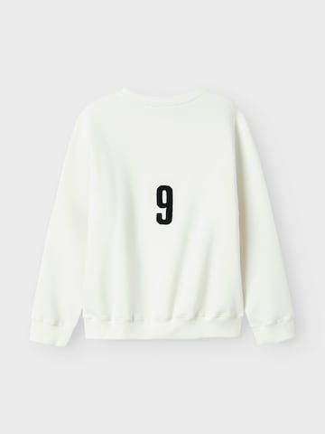 NAME IT Sweatshirt 'NKMONSLO' i vit