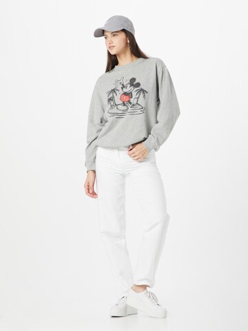 GAP Sweatshirt in Grey