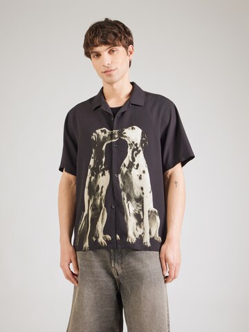 HUF Regular fit Skjorta 'Dogged' i svart: framsida