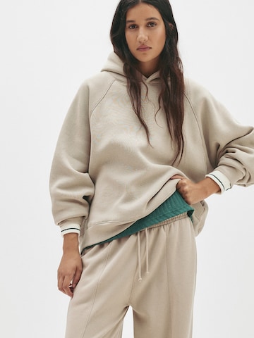 Pull&Bear Collegepaita värissä beige: etupuoli