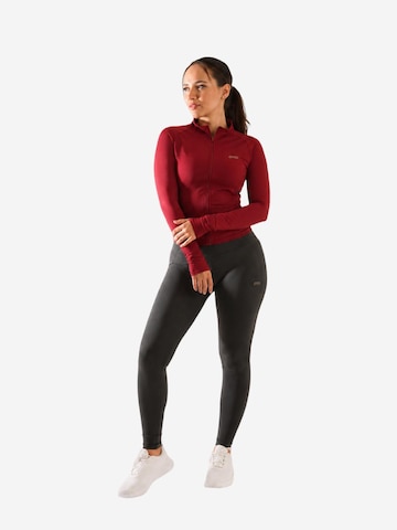 OYOJ Träningsjacka 'Shape Performance Zip Jacket - Red Cherry' i röd