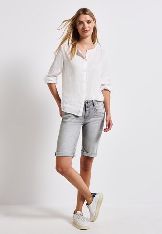 STREET ONE Slimfit Shorts in Grau