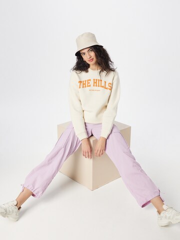 92 The Studio Sweatshirt in Beige