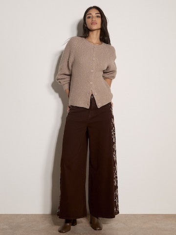 Apricot Knitted costume cardigan ' ' in Brown