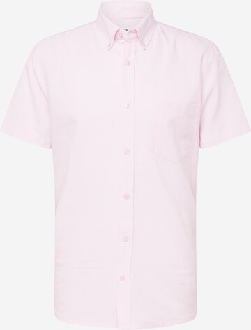 Coupe regular Chemise BURTON MENSWEAR LONDON en rose : devant