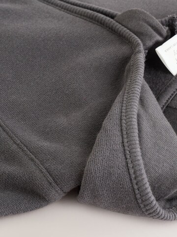 Ensemble Next en gris