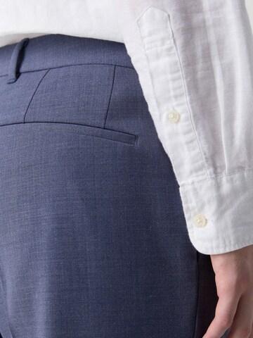 Regular Pantalon à plis 'Peter' BOSS en bleu