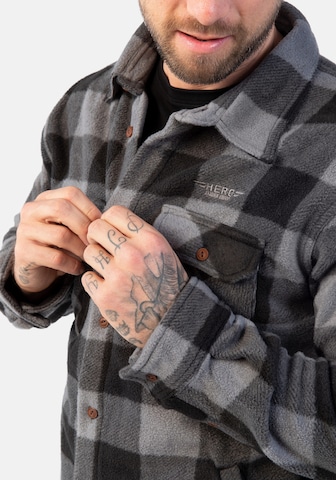 Coupe regular Veste en polaire Hero en noir