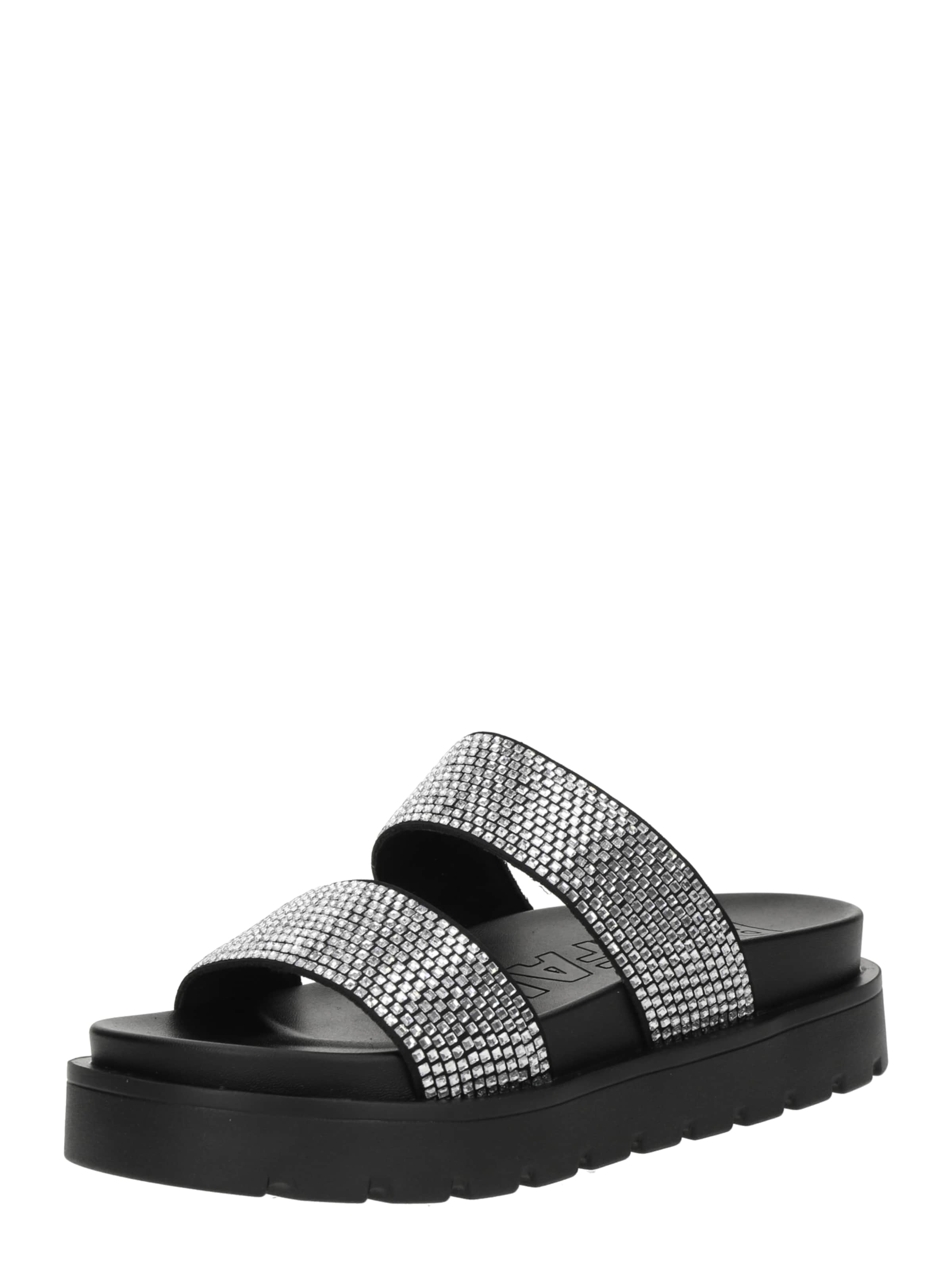 BUFFALO Plätu 'Raya', värv must: eest vaates