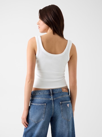 GUESS - Top en blanco