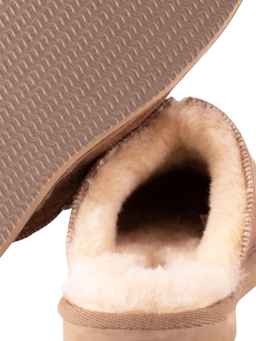 SHEPHERD - Pantufa 'Hugo' em castanho