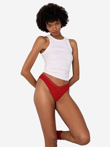 ETAM Thong in Red: front