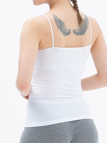 Blackspade Undershirt in White