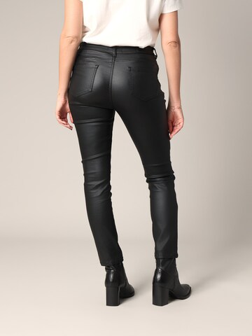 Skinny Pantalon 'Lyzie' Deeluxe en noir