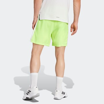 ADIDAS PERFORMANCE - Loosefit Pantalón deportivo 'Essentials' en verde