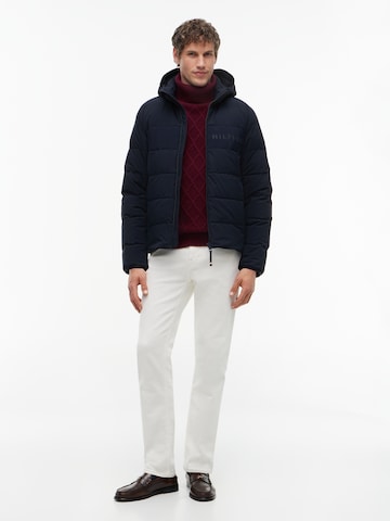 TOMMY HILFIGER Prehodna jakna | modra barva