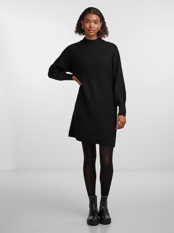 PIECES Knitted dress 'Natalee' in Black