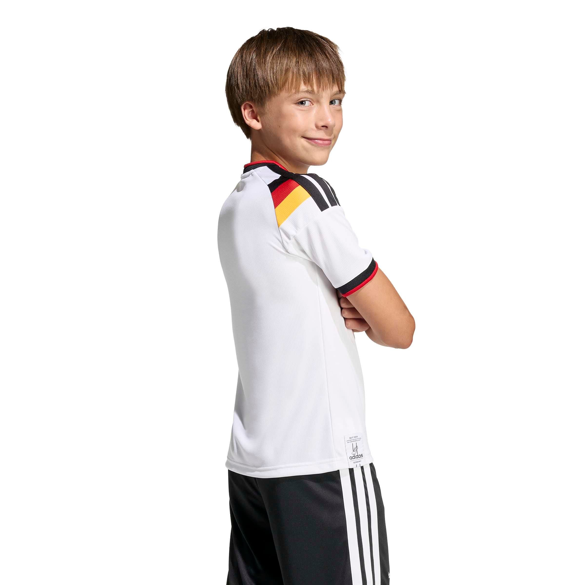 ADIDAS PERFORMANCE Функционална тениска 'Deutschland 26' в бяло