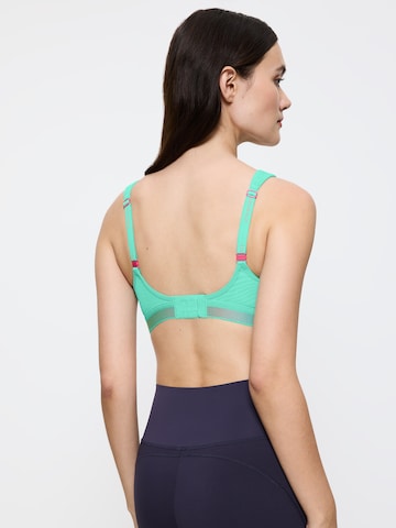 TRIUMPH Bustier Sport bh ' Triaction Cardio Flow ' in Groen