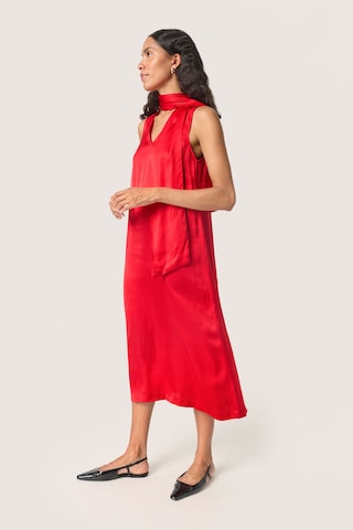 SOAKED IN LUXURY - Vestido 'SLAsja' em vermelho
