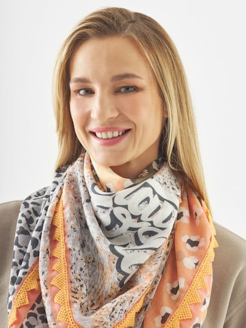 CODELLO Tuch Animal-Print und STAY WILD-Schriftzug in Grau