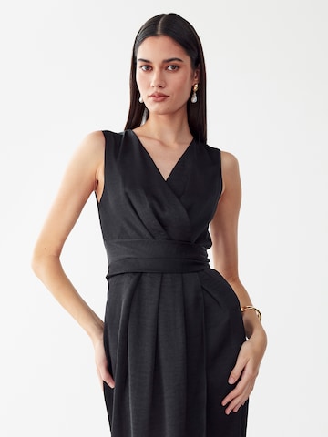 Rochie 'Terrie' de la Willa pe negru