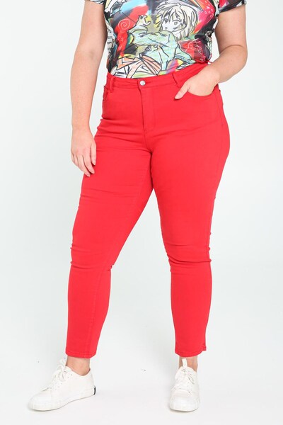 Paprika Hose in rot, Modelansicht