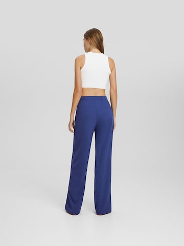 Bershka Loose fit Trousers with creases in Blue