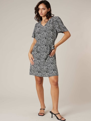 Deeluxe Kleid‌ in Schwarz