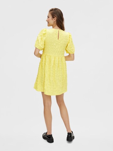 PIECES Sukienka 'Tulle' w kolorze żółty