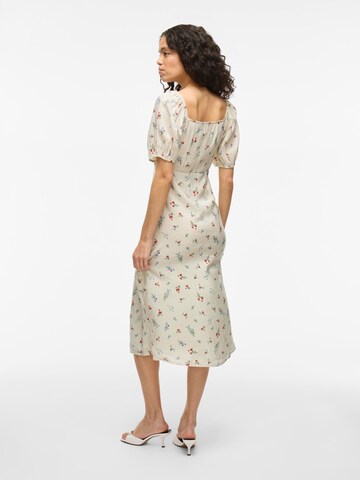 Robe VILA en beige