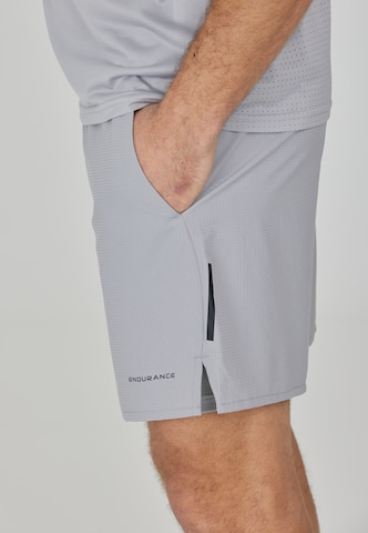 ENDURANCE Regular Sportshorts 'Air' in Grau