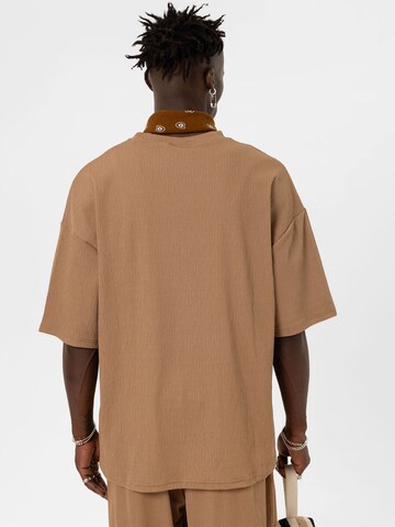 T-Shirt VAMOS CLO en marron