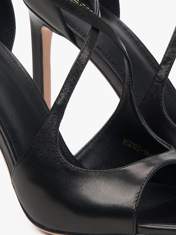 Estro Pumps '2322-18'‌‌‌‌‌‌‌‌‌ in Schwarz