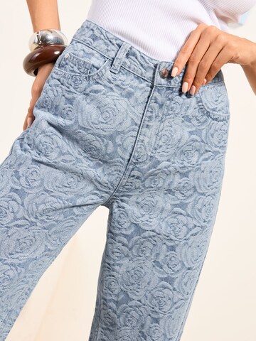 Friends Like These - Pierna ancha Vaquero en azul