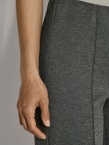 MADELEINE Loosefit Broek in Grijs