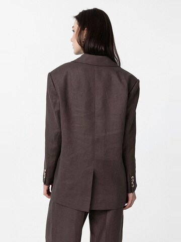 Antioch Between-season jacket in Brown