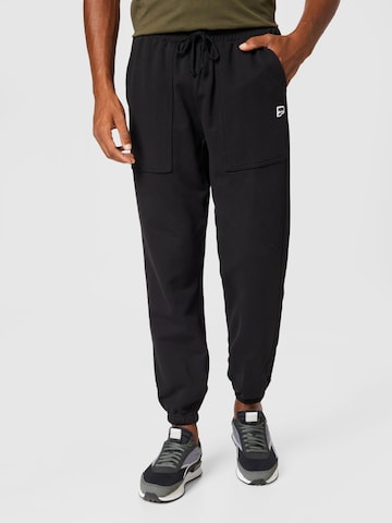 PUMA Tapered Broek 'Downtown' in Zwart: voorkant